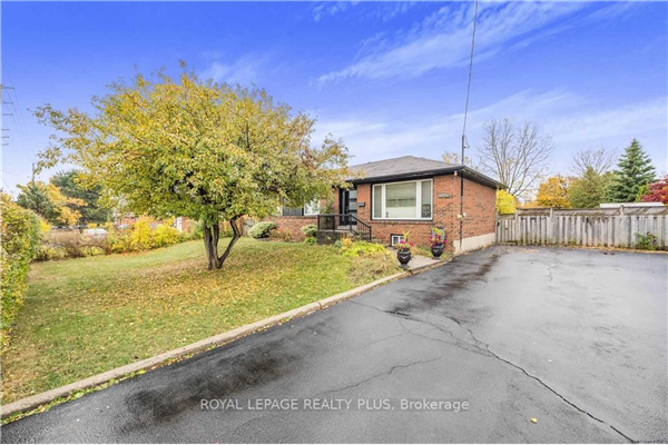 382 Third Line, Oakville