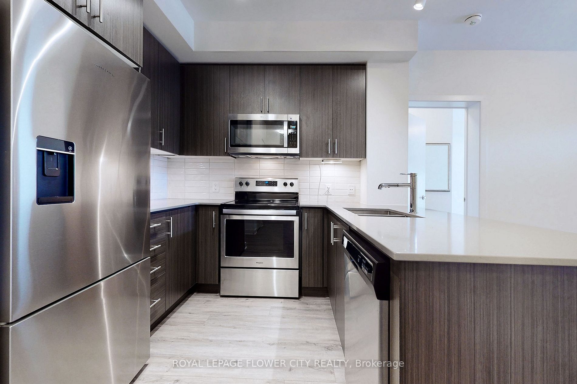 320 Plains Rd, #106