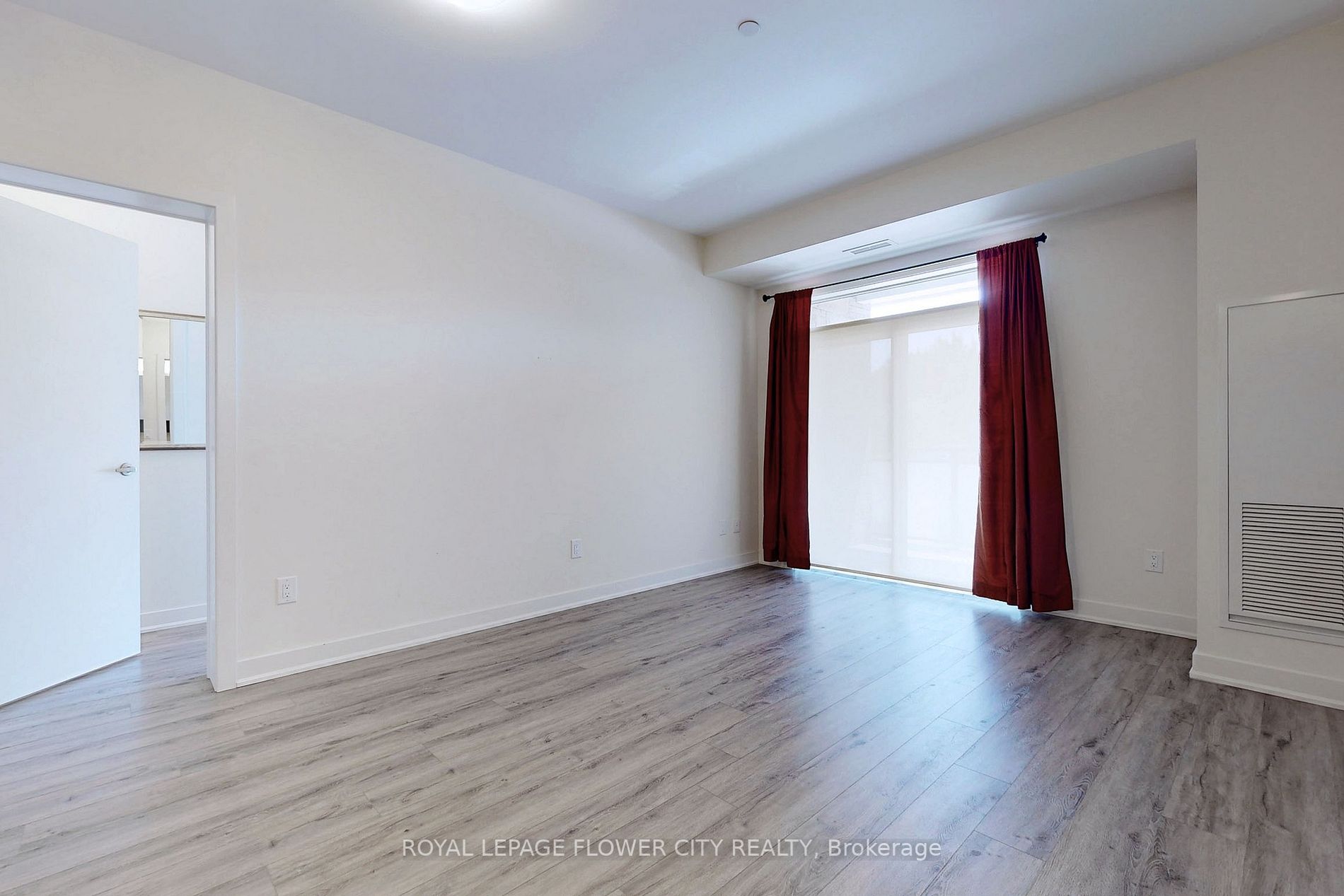 320 Plains Rd, #106