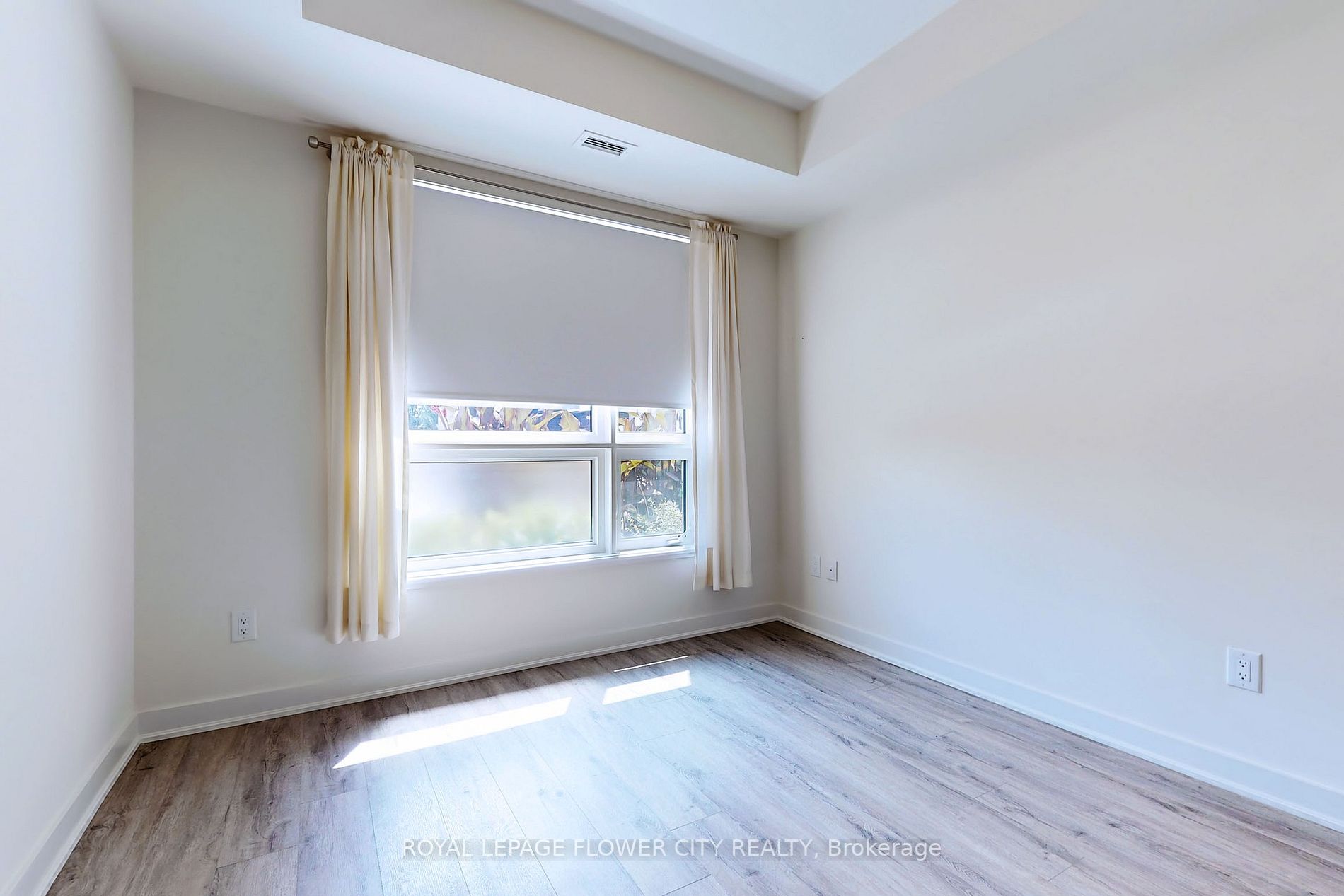 320 Plains Rd, #106
