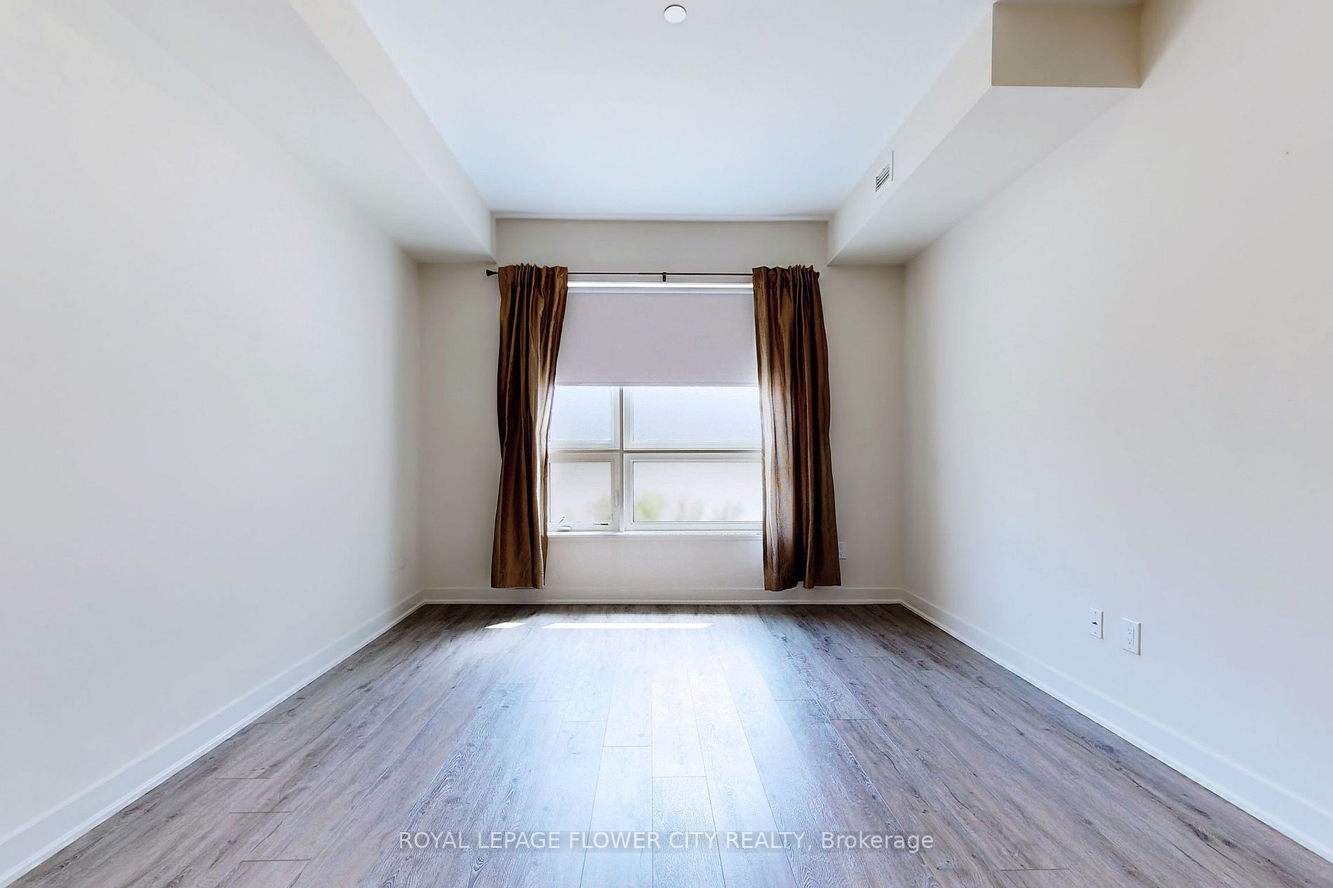 320 Plains Rd, #106