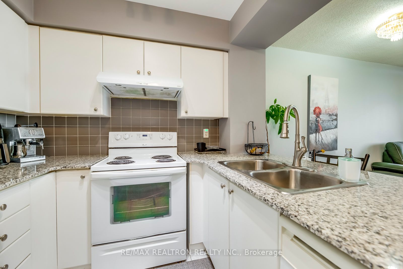 220 Forum Dr, #1412