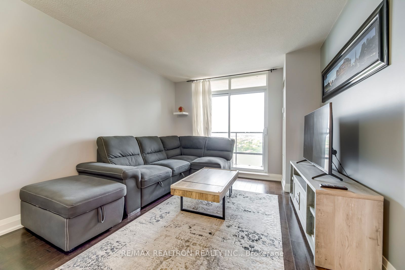 220 Forum Dr, #1412