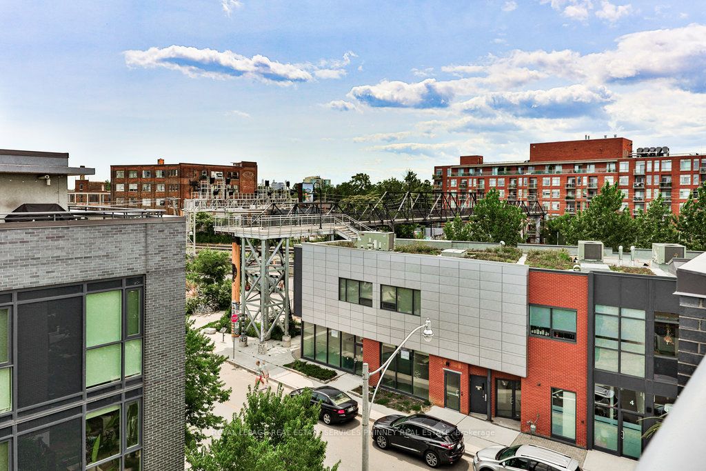 15 Sousa Mendes St, #703
