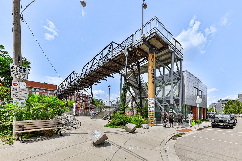 15 Sousa Mendes St, #703