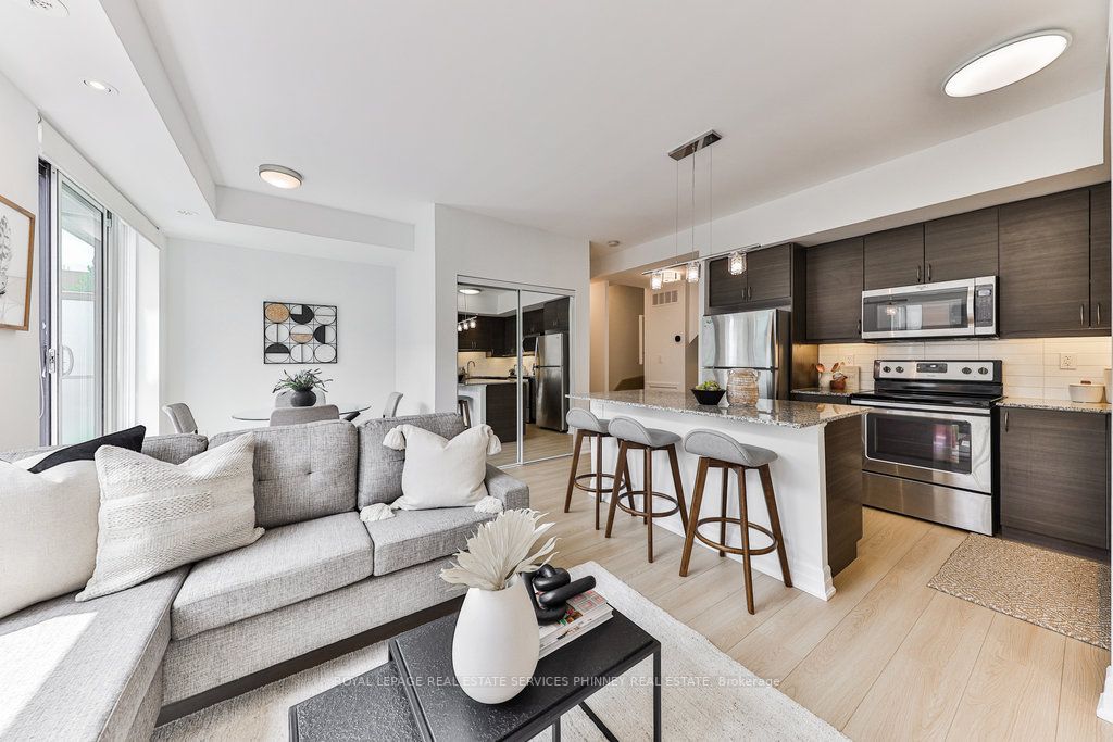 15 Sousa Mendes St, #703