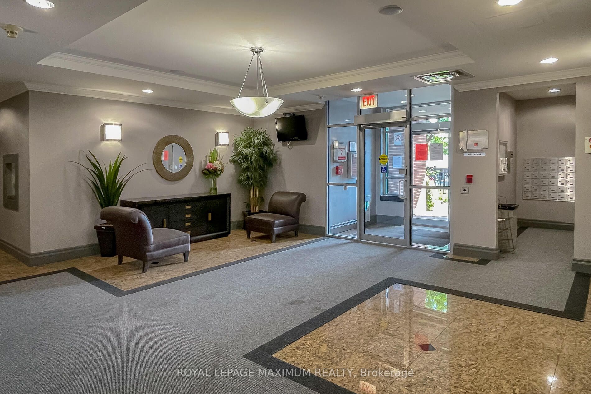 2772 Keele St, #416