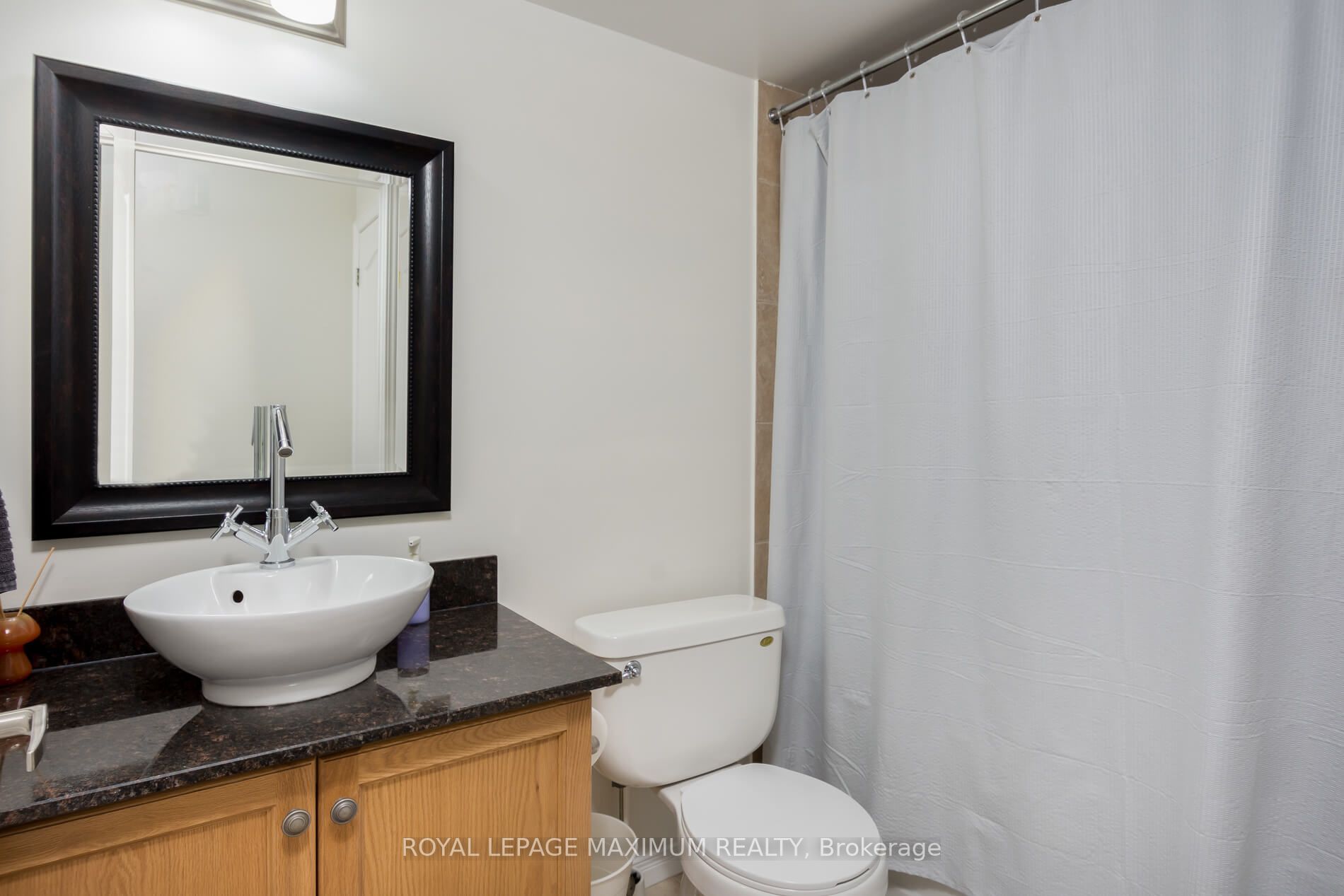 2772 Keele St, #416