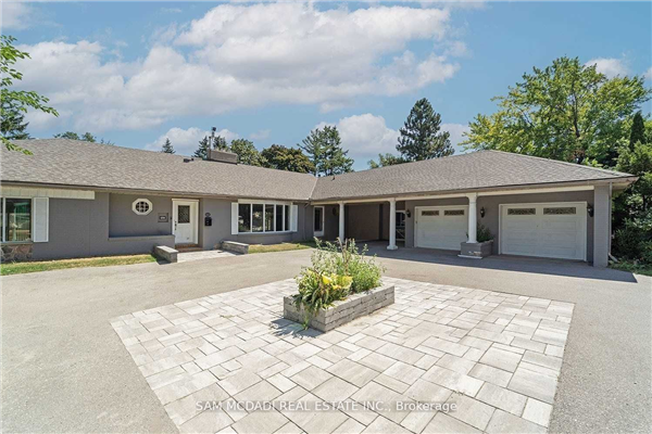 945 Meadow Wood Rd, Mississauga