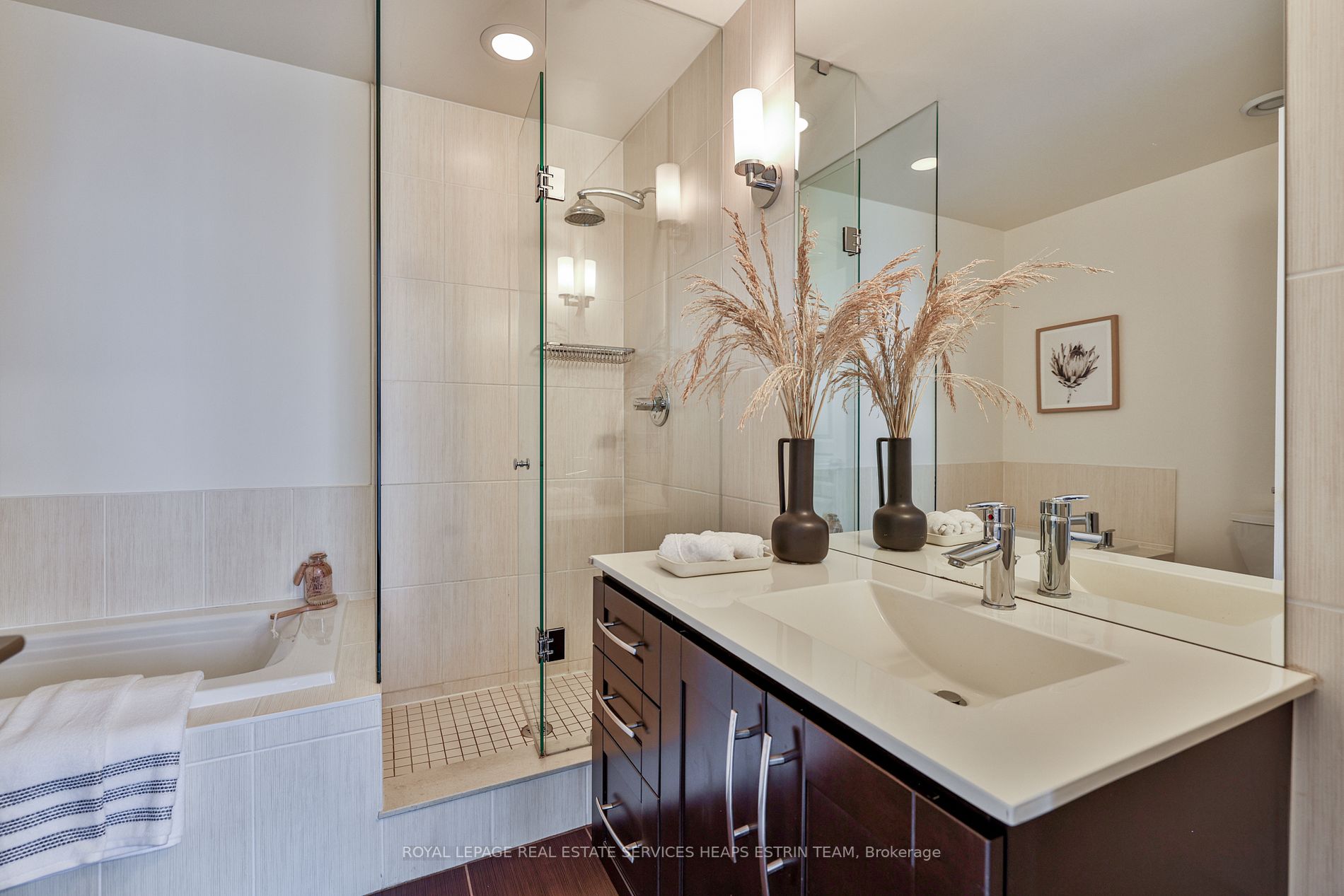 1 Hurontario St, #1002