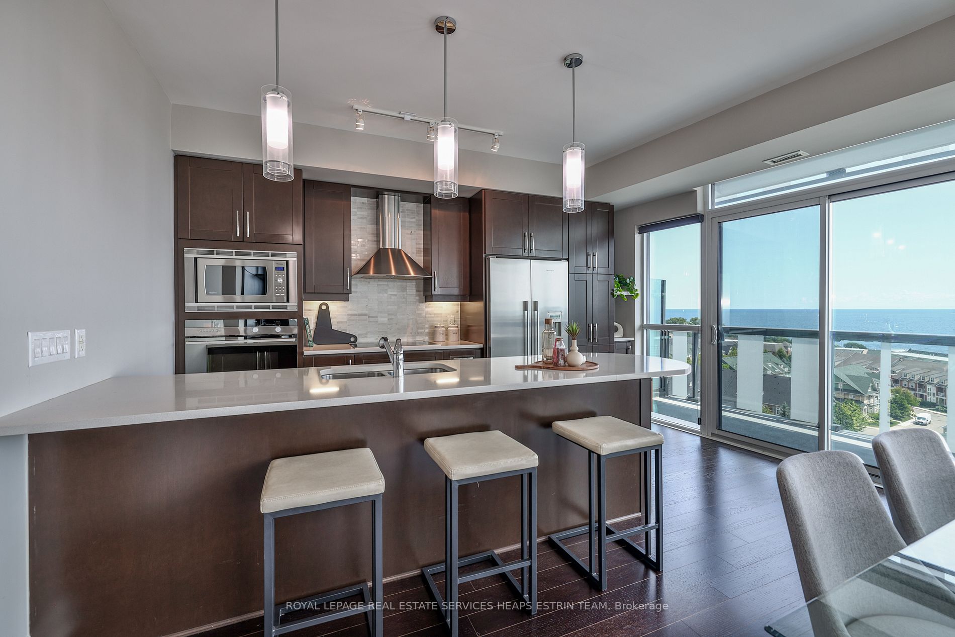 1 Hurontario St, #1002