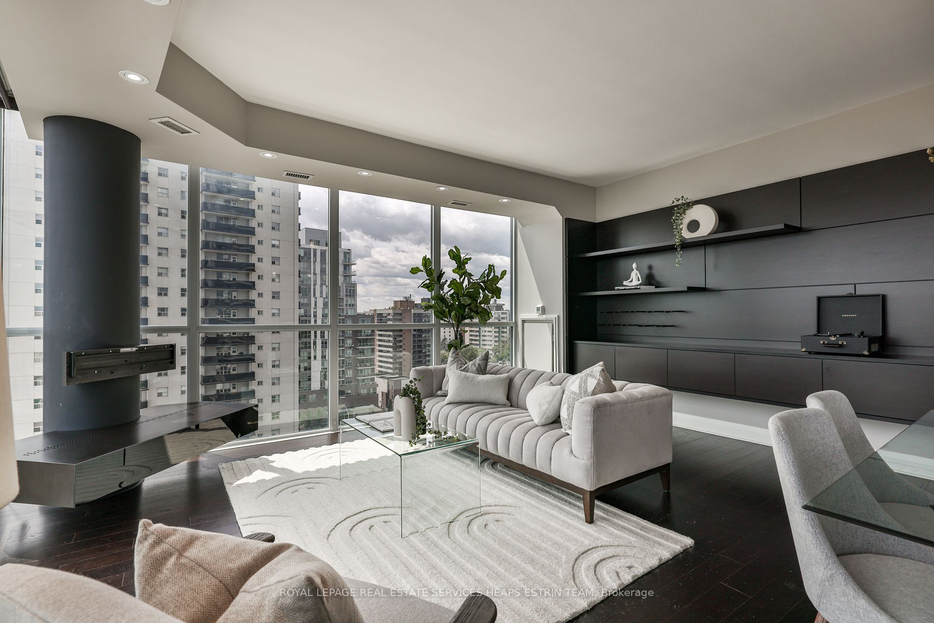 1 Hurontario St, #1002