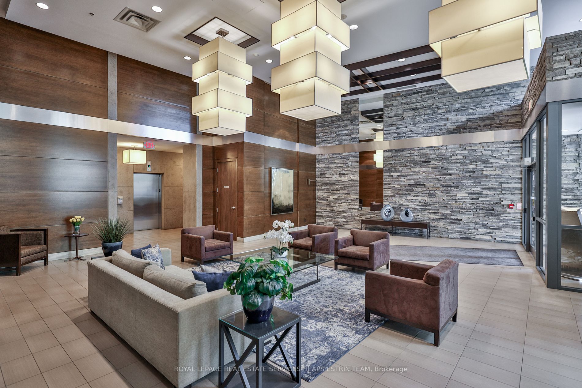 1 Hurontario St, #1002