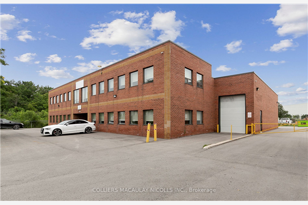 300 Market Dr, Milton