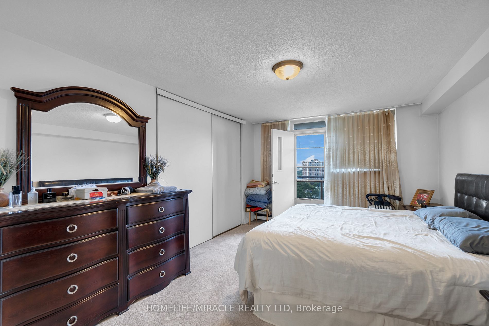 49 Silverstone Dr, #1108