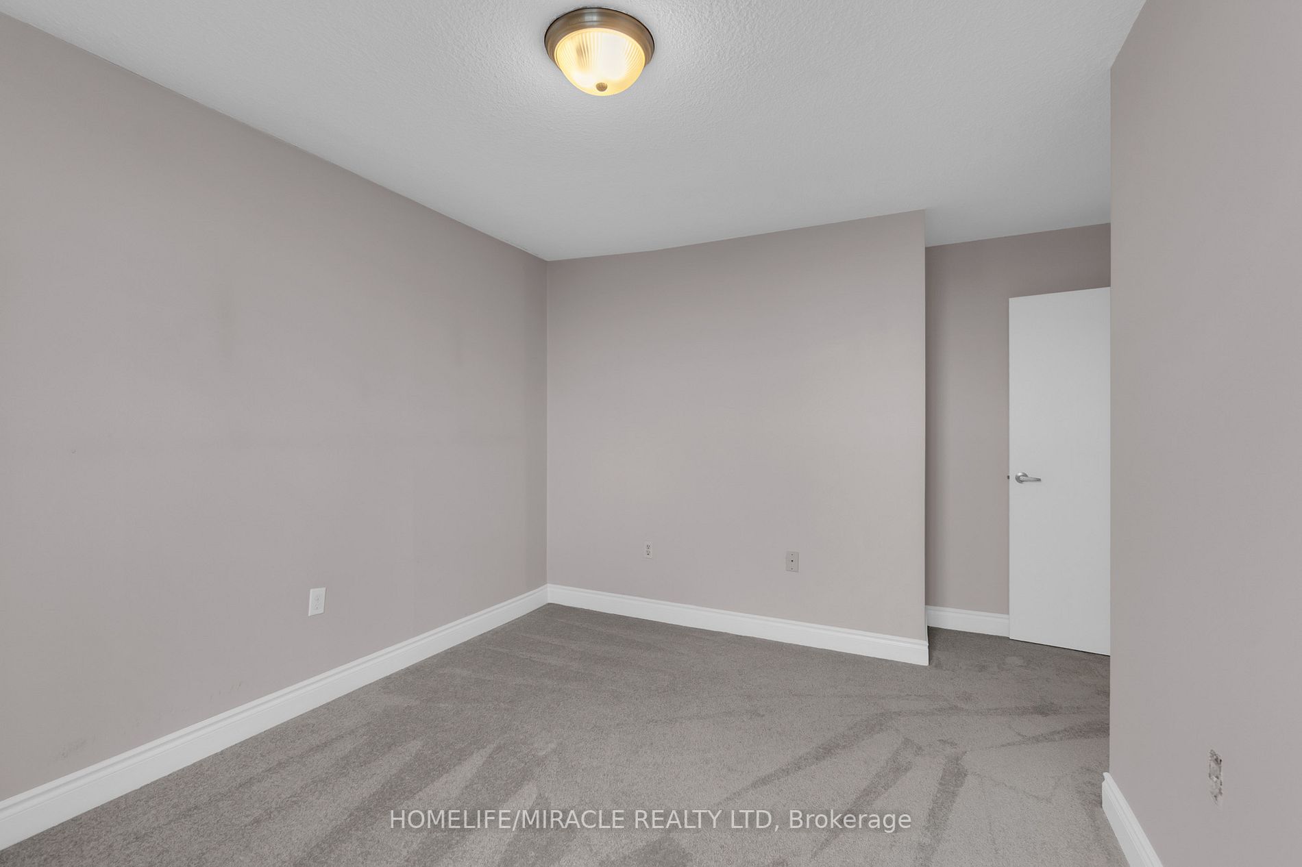 49 Silverstone Dr, #1108