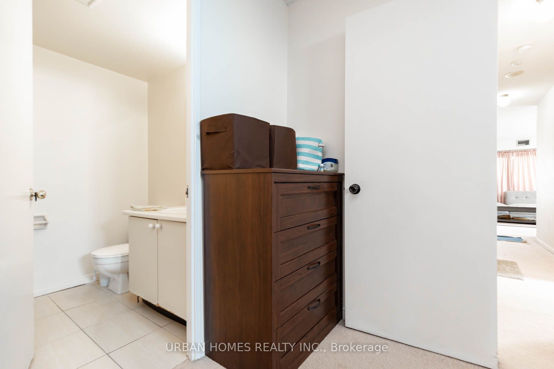 145 Hillcrest Ave, #803