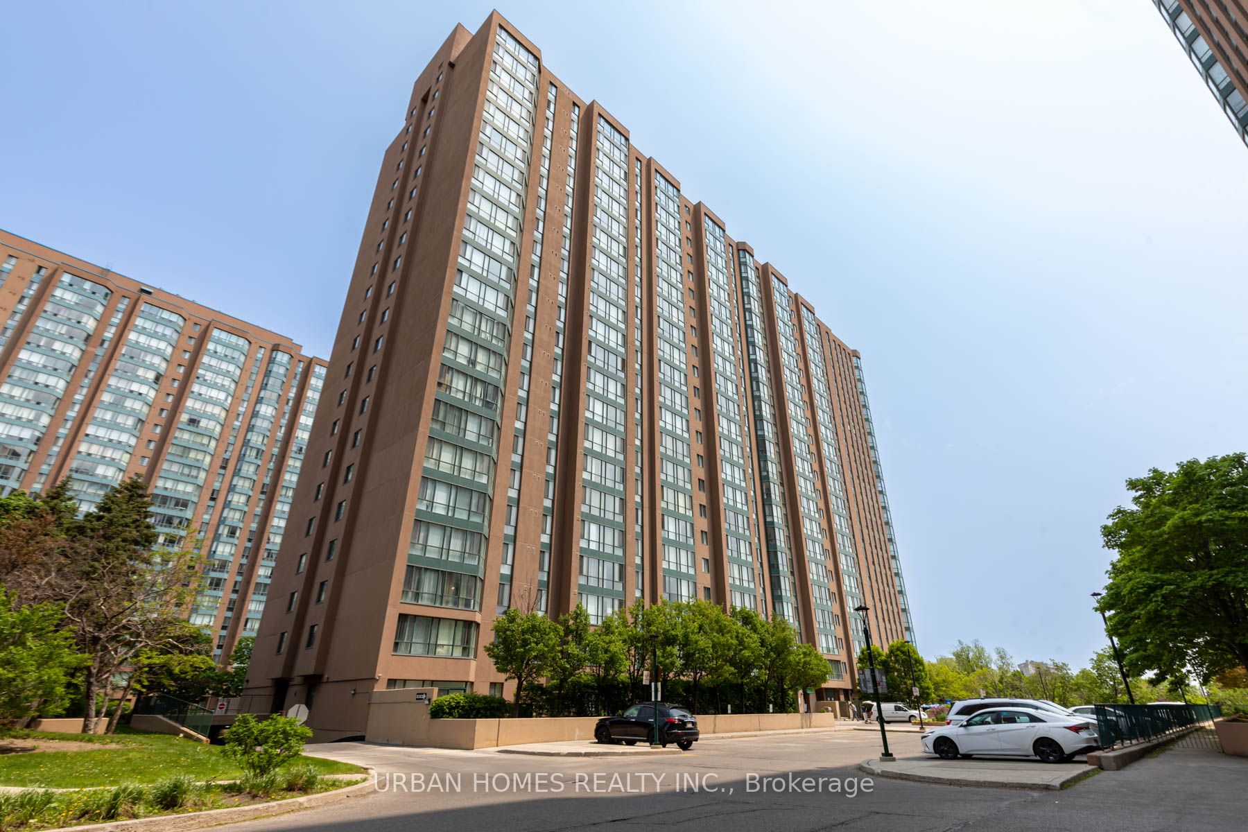 145 Hillcrest Ave, #803