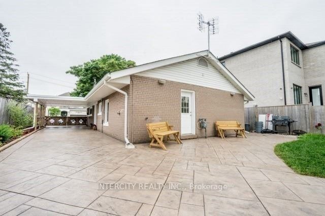 7626 Redstone Rd