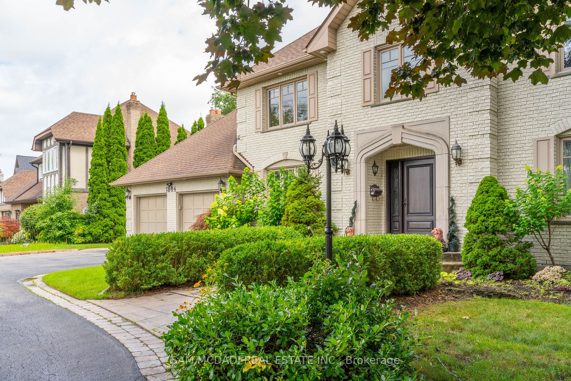 1894 Mississauga Road