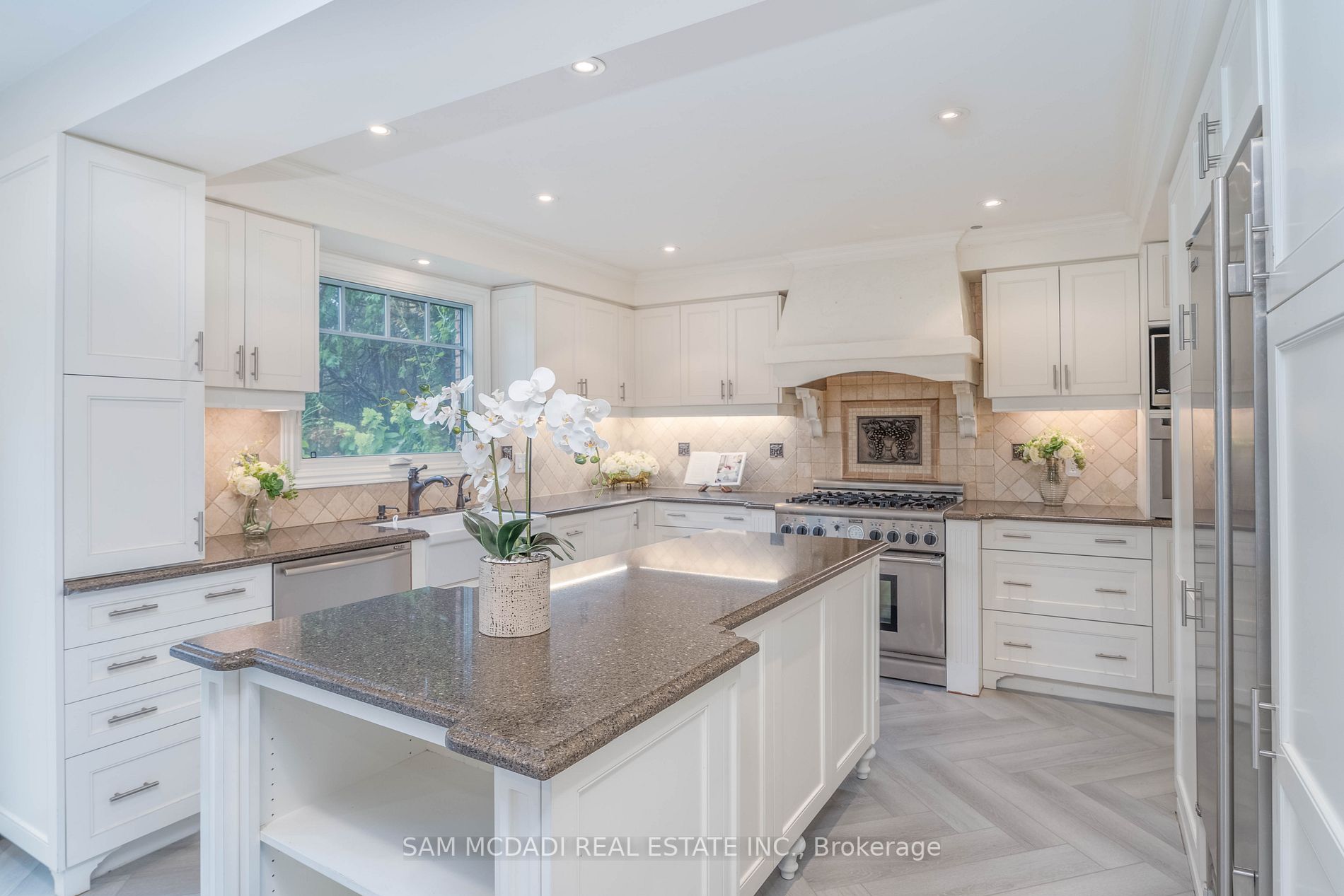 1894 Mississauga Road