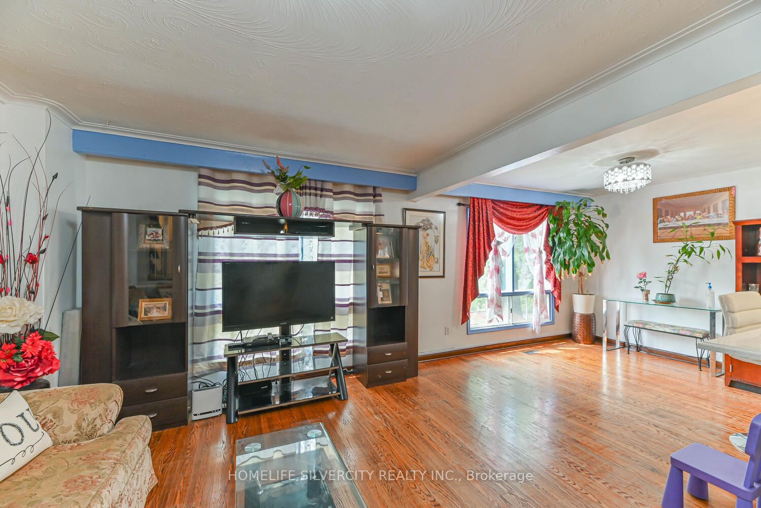 35 Faulkner Cres