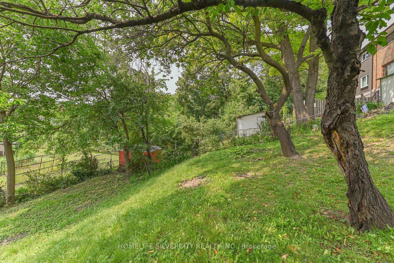 35 Faulkner Cres