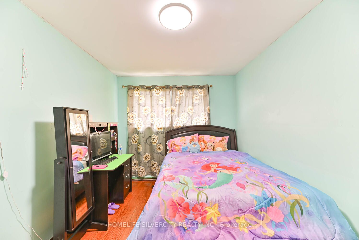 35 Faulkner Cres
