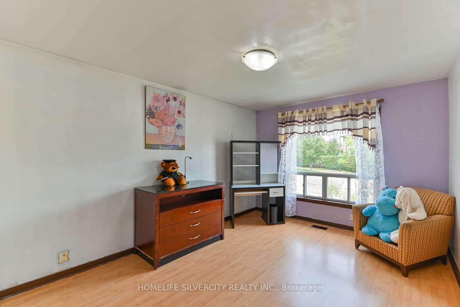 35 Faulkner Cres