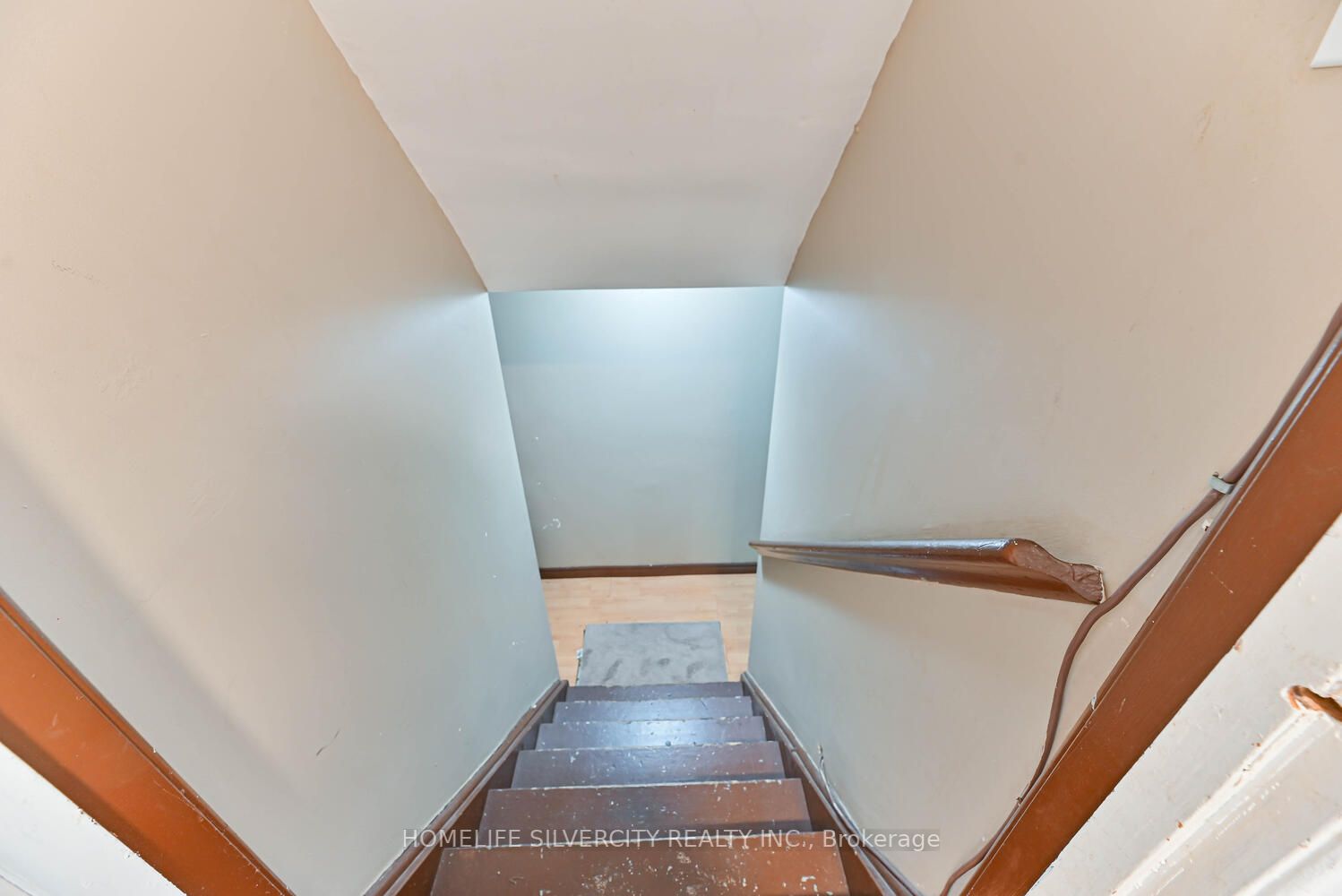 35 Faulkner Cres