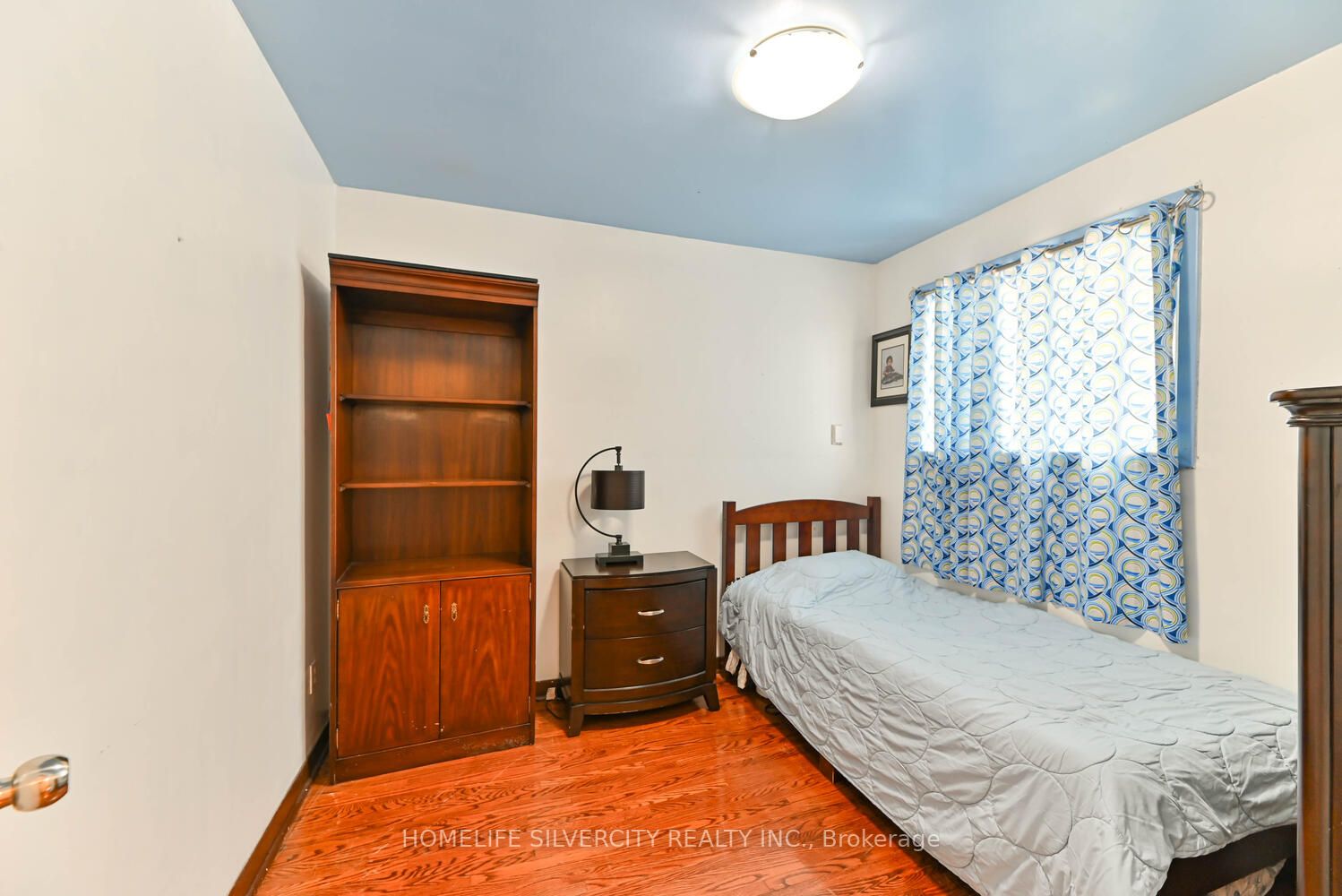 35 Faulkner Cres