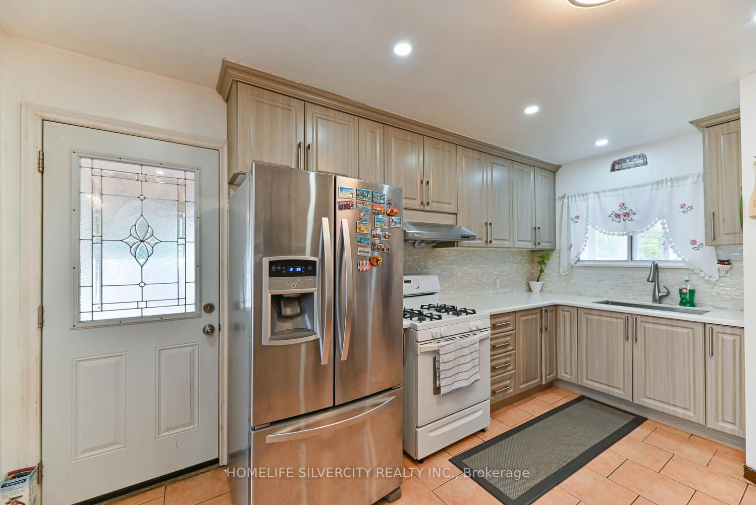 35 Faulkner Cres