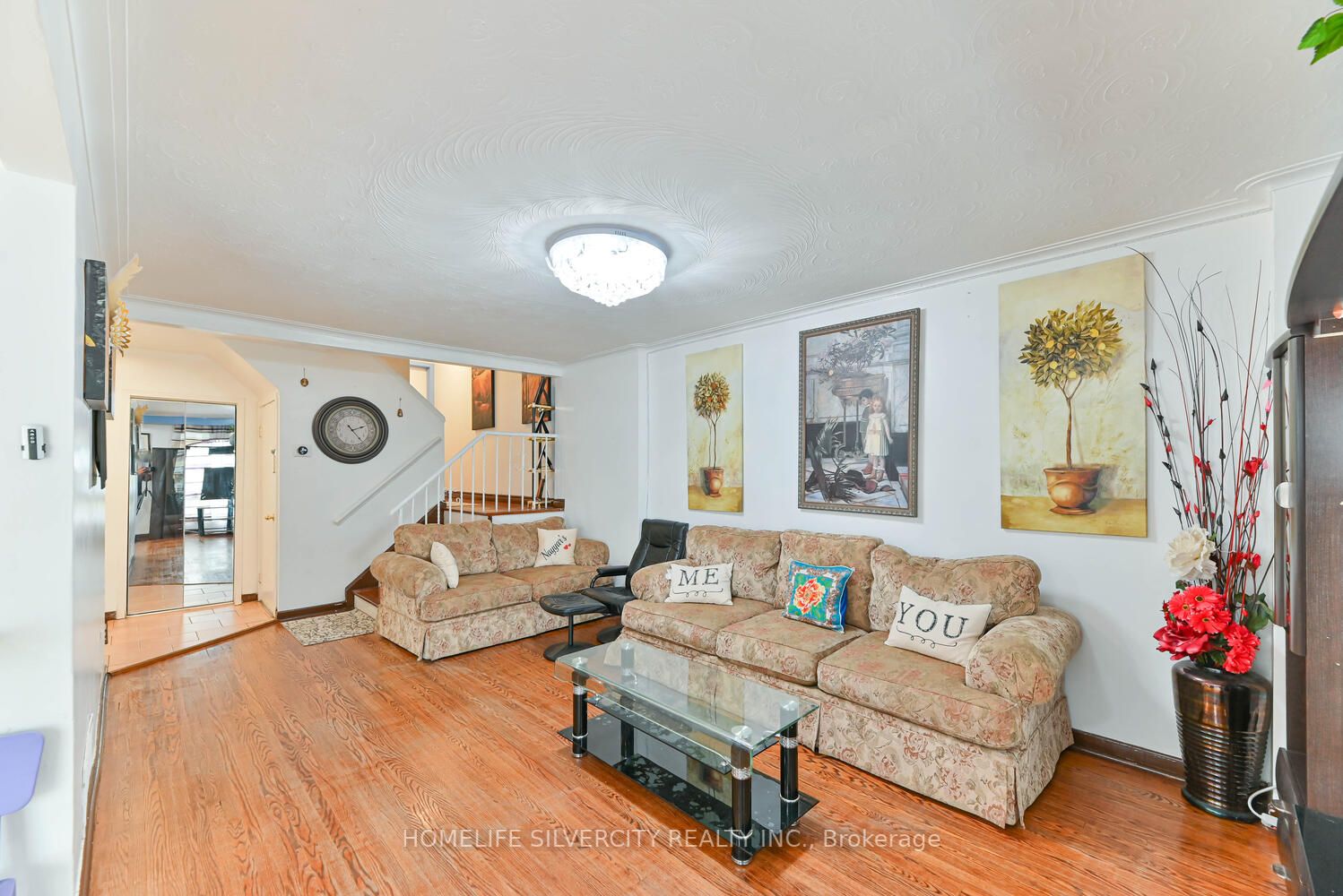 35 Faulkner Cres
