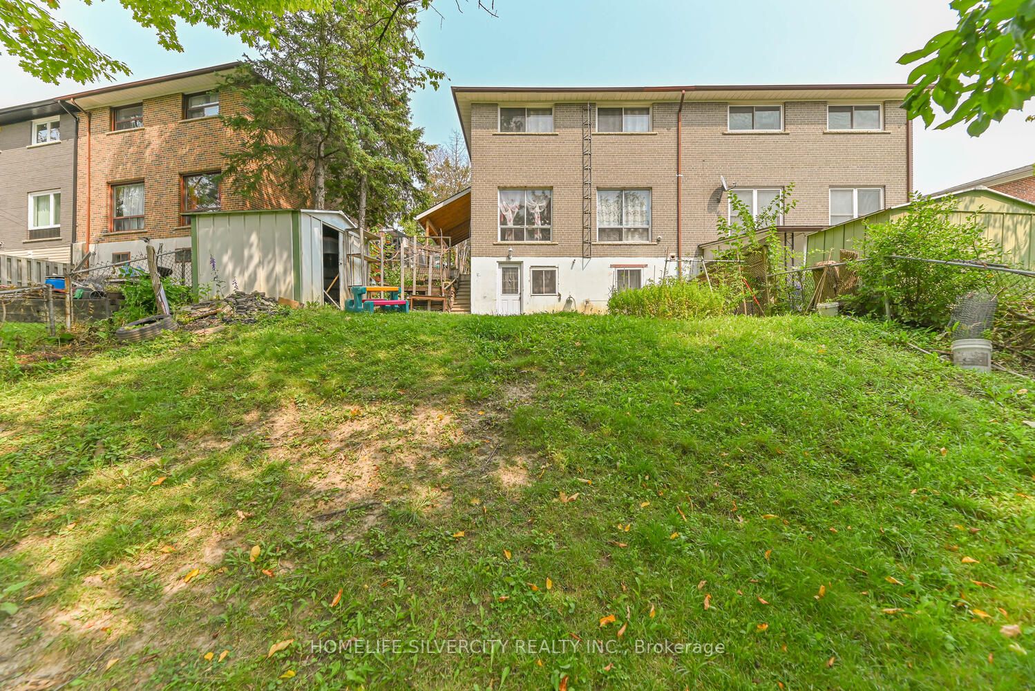 35 Faulkner Cres