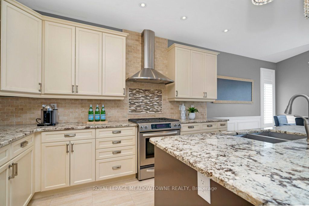 9 Cedarholme Avenue