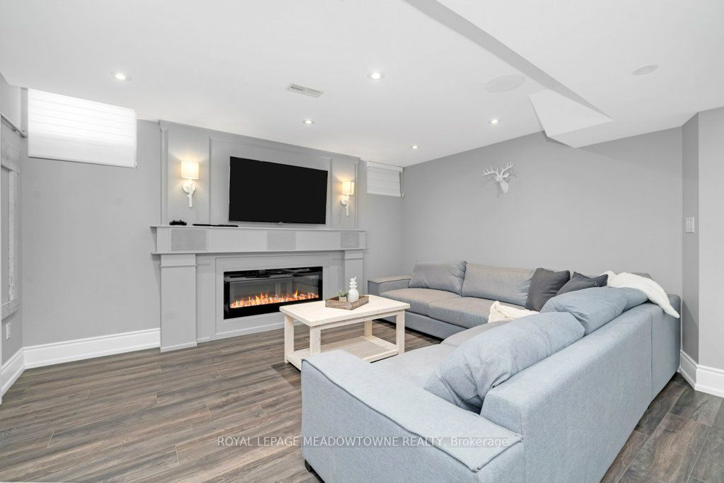 9 Cedarholme Avenue