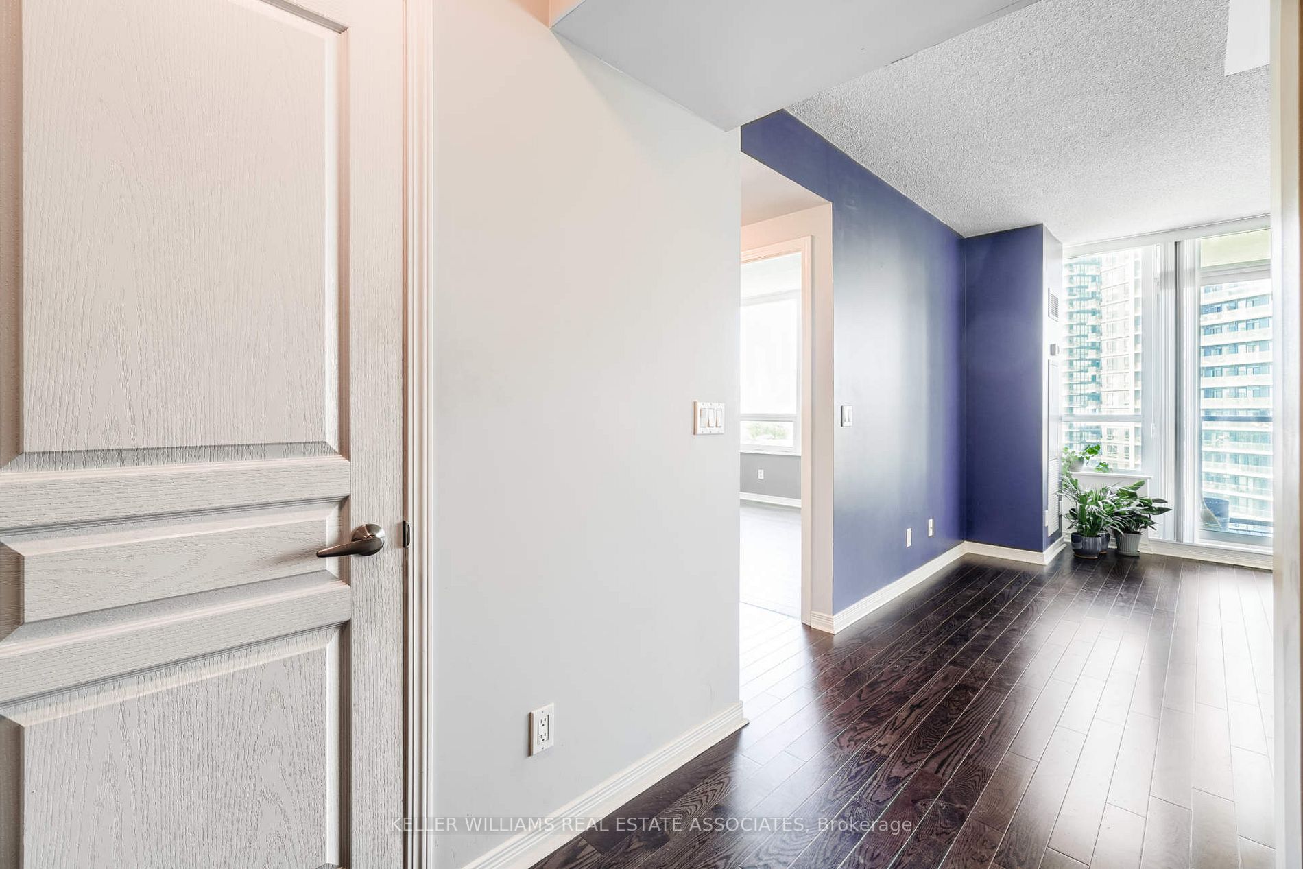 2230 Lake Shore Boulevard W, #1705