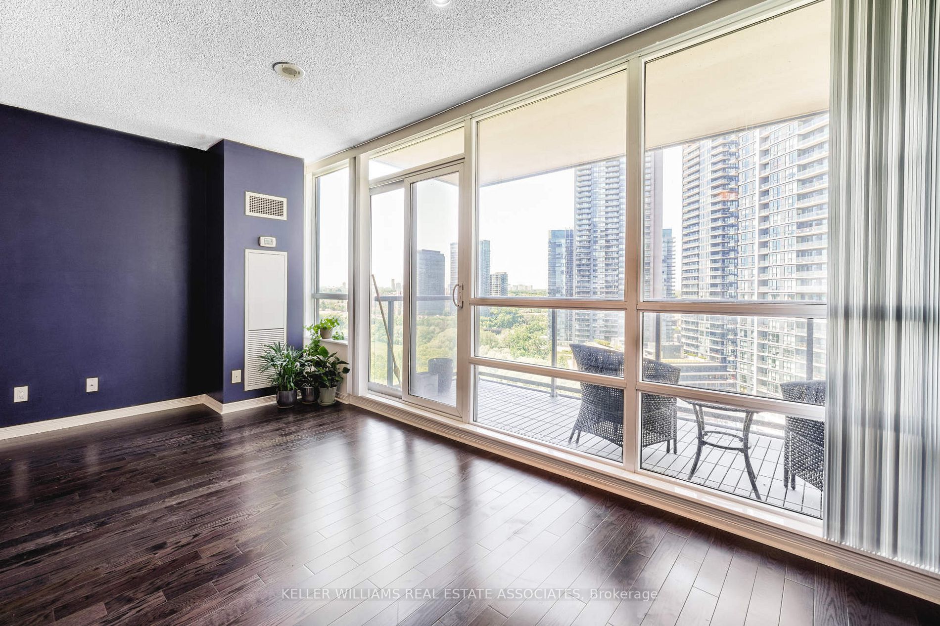 2230 Lake Shore Boulevard W, #1705