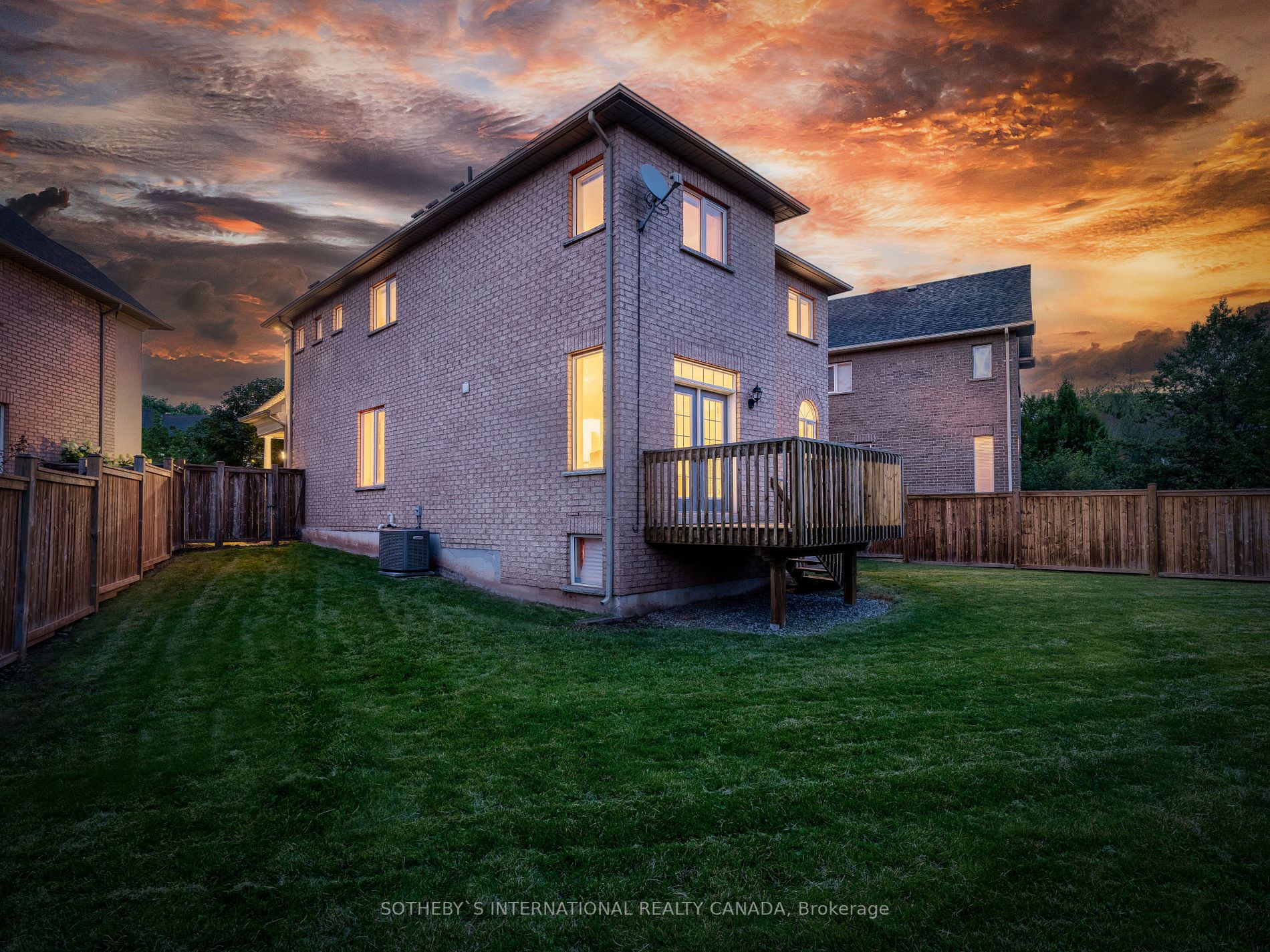 3380 Hayhurst Cres