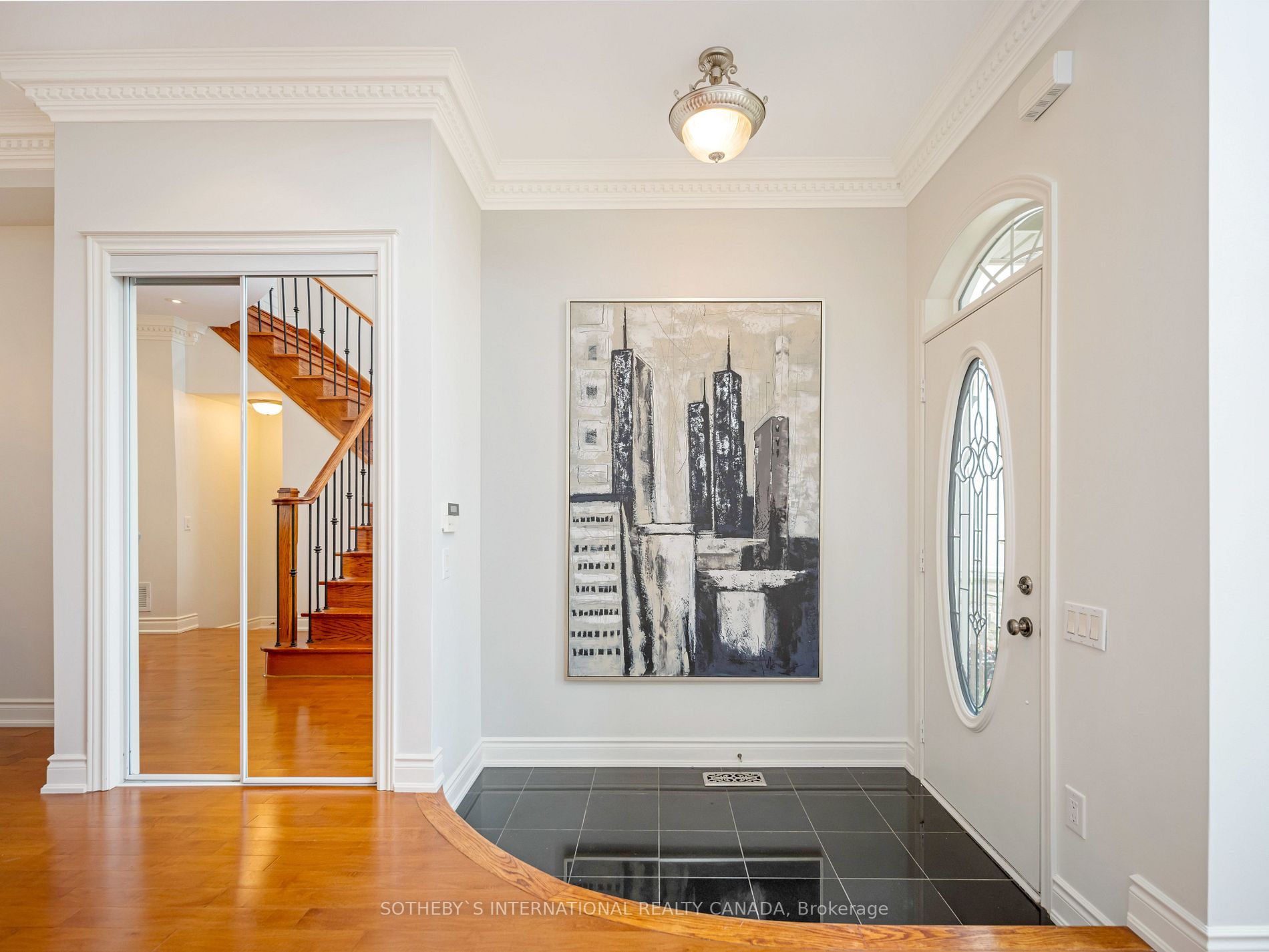 3380 Hayhurst Cres