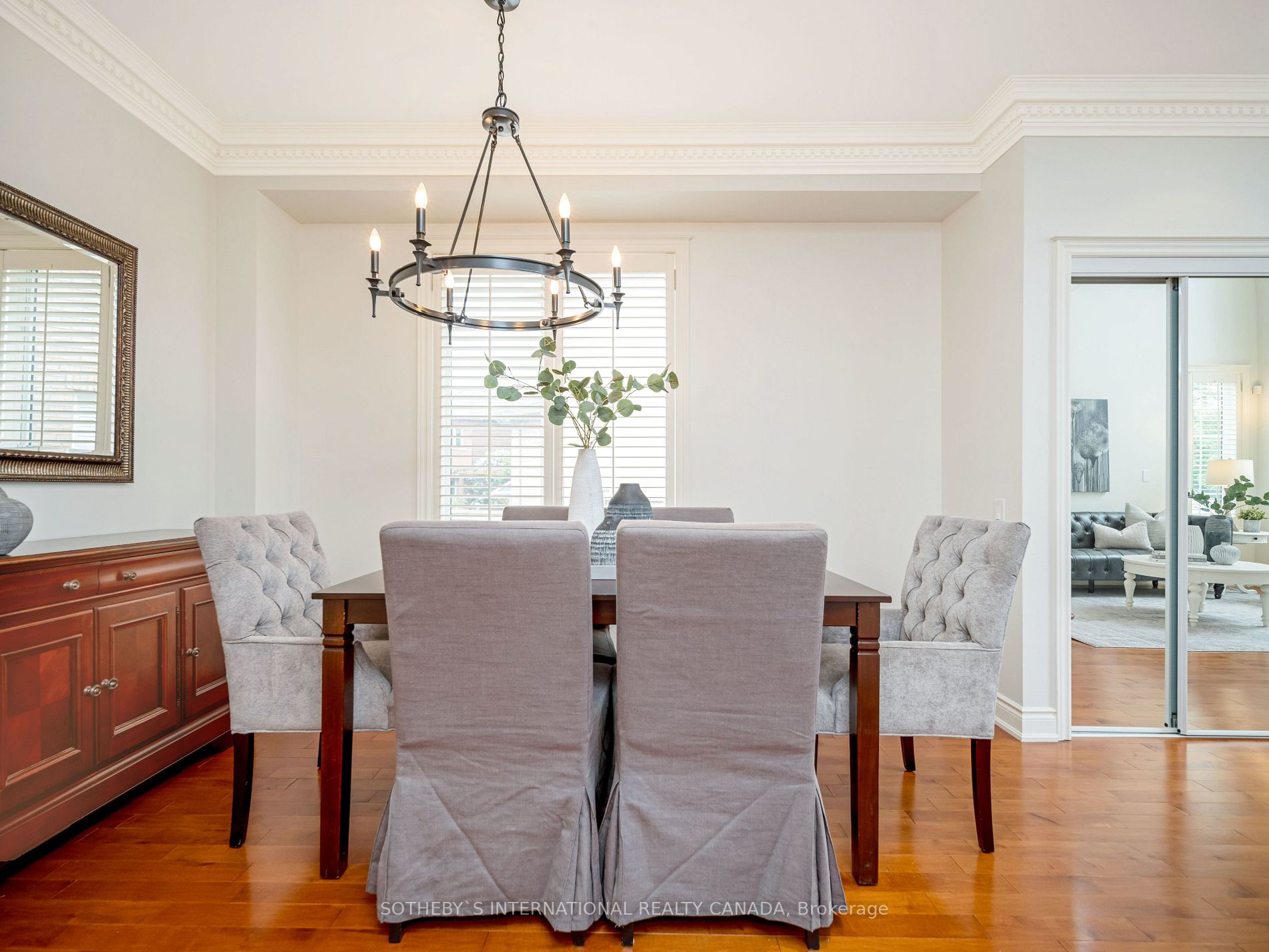 3380 Hayhurst Cres