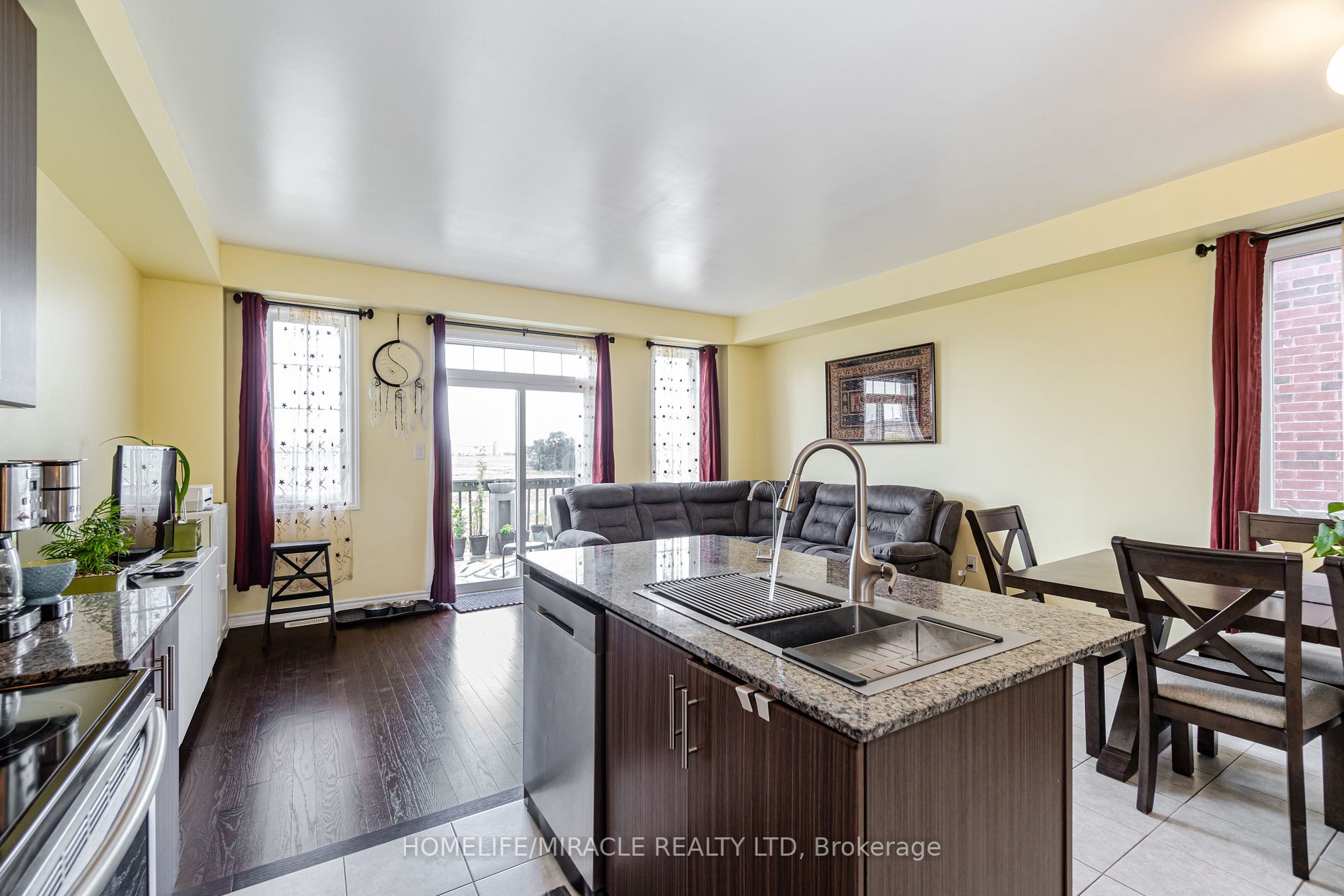 42 Agava St