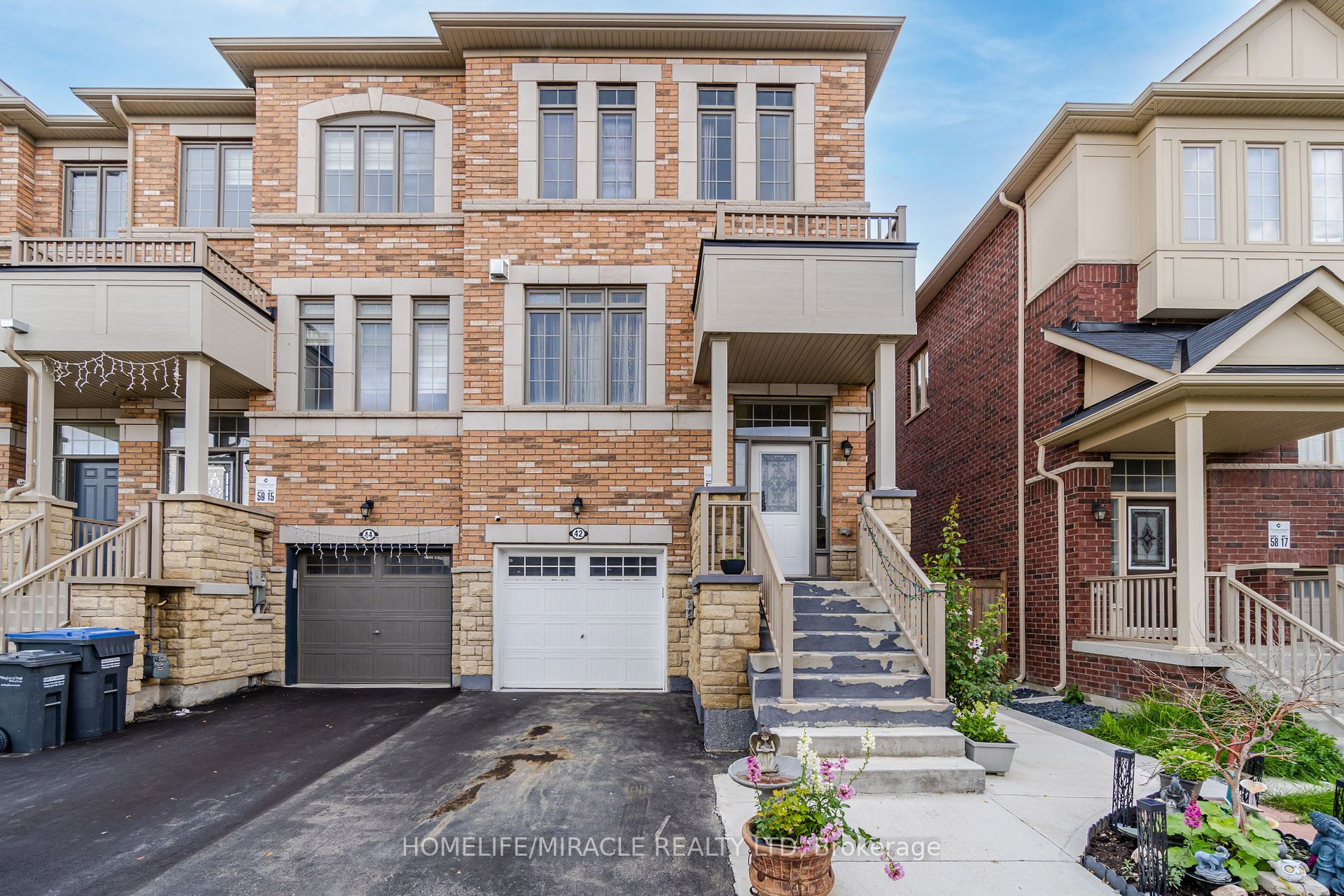 42 Agava St
