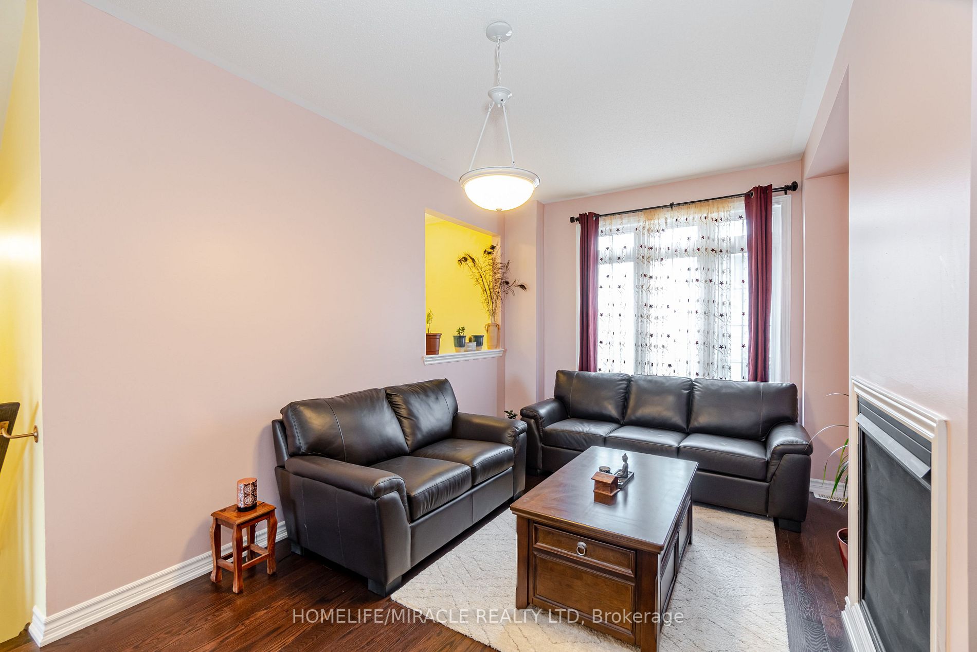 42 Agava St