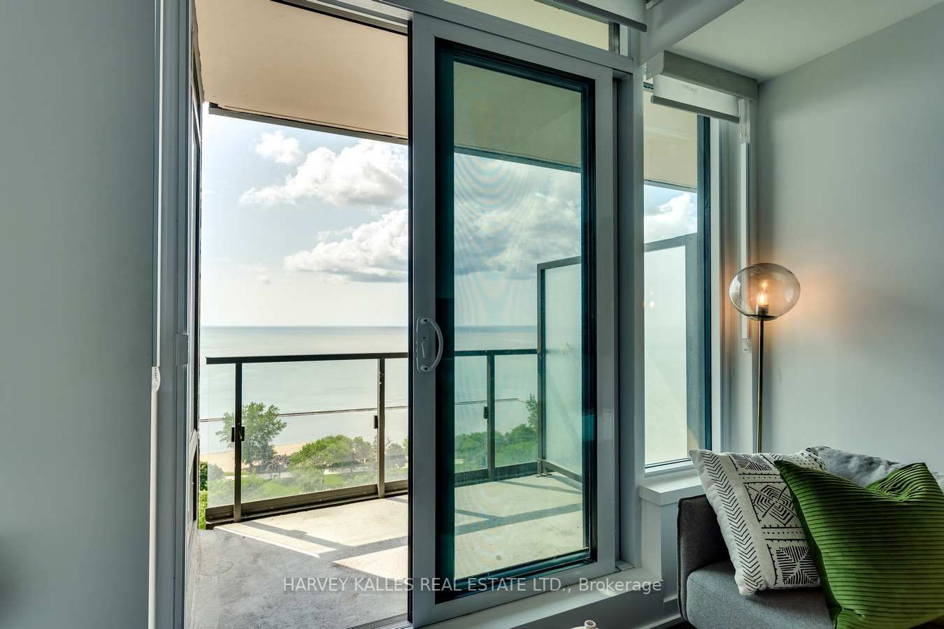 1926 Lakeshore Blvd W, #1708