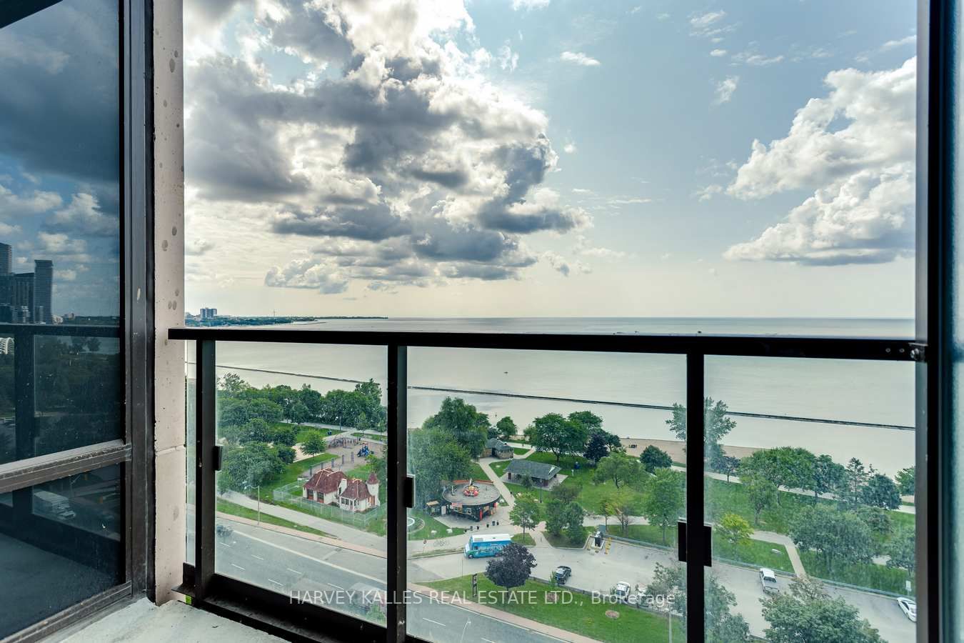 1926 Lakeshore Blvd W, #1708