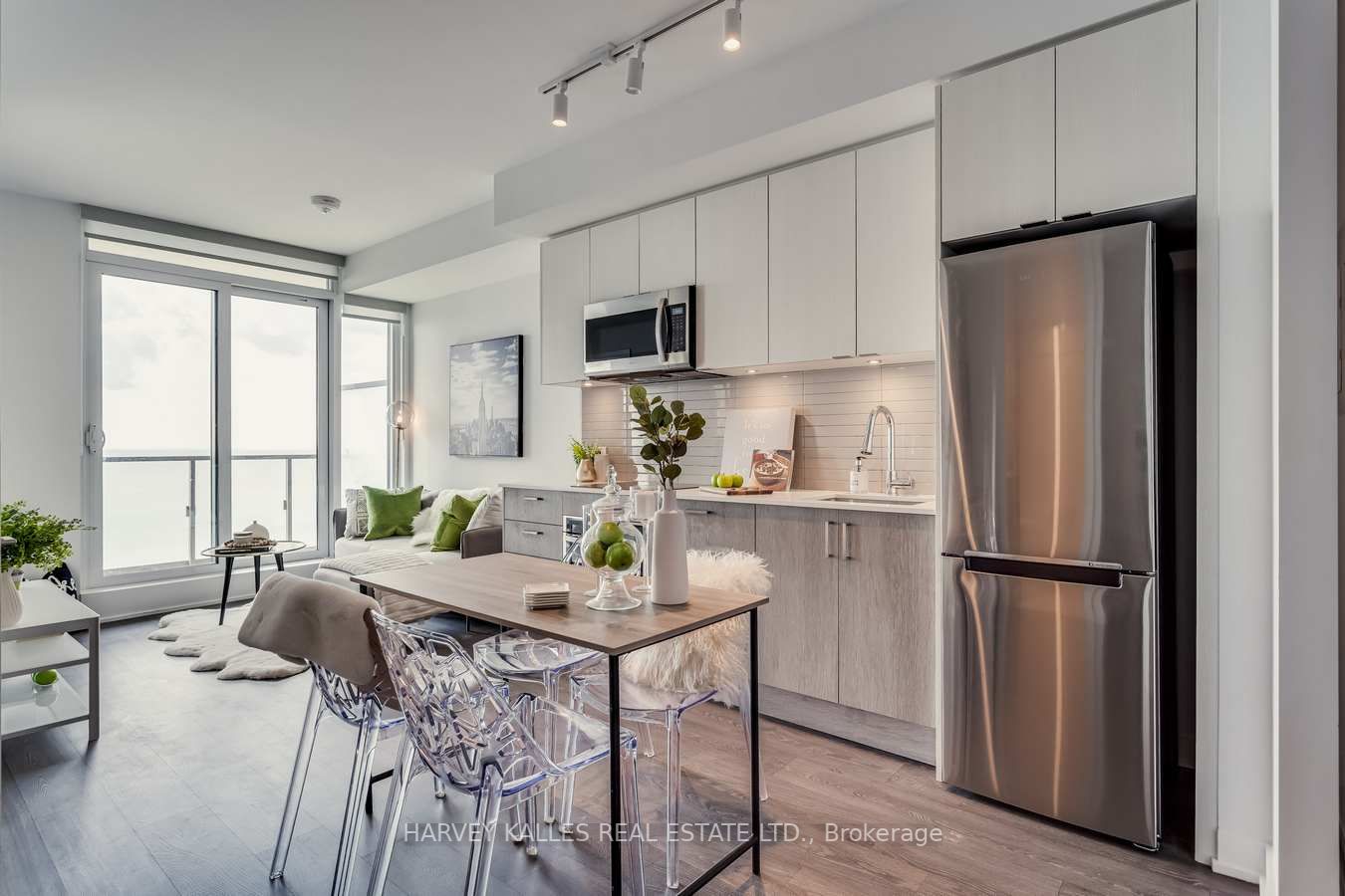 1926 Lakeshore Blvd W, #1708