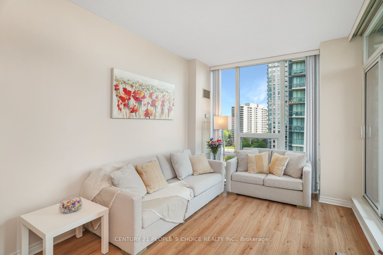 3525 Kariya Dr, #911