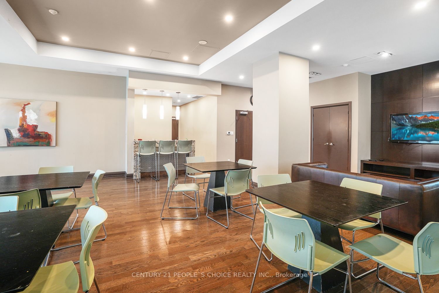 3525 Kariya Dr, #911