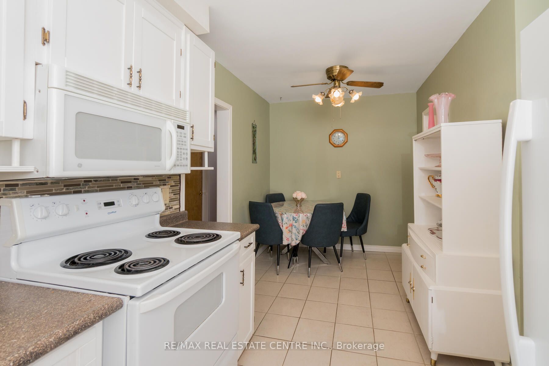 51 Hewson Cres